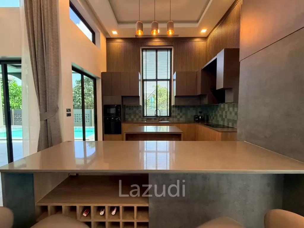 Modern Private Pool Villa Near Mabprachan Lake