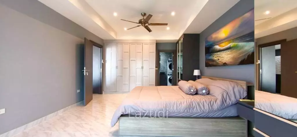 Spacious 1-Bedroom for Sale and Rent View Talay 2 Jomtien