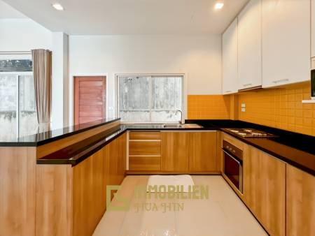 Meernah / 3 Schlafzimmer + 2 Bäder / privater Pool