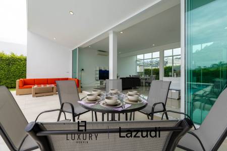 โมเดิร์นพูลวิลล่า 4 ห้องนอน พร้อมดาดฟ้าชมวิว (KH-A5)