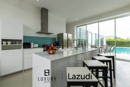 โมเดิร์นพูลวิลล่า 4 ห้องนอน พร้อมดาดฟ้าชมวิว (KH-A5)