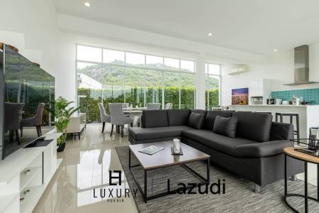 โมเดิร์นพูลวิลล่า 4 ห้องนอน พร้อมดาดฟ้าชมวิว (KH-A5)