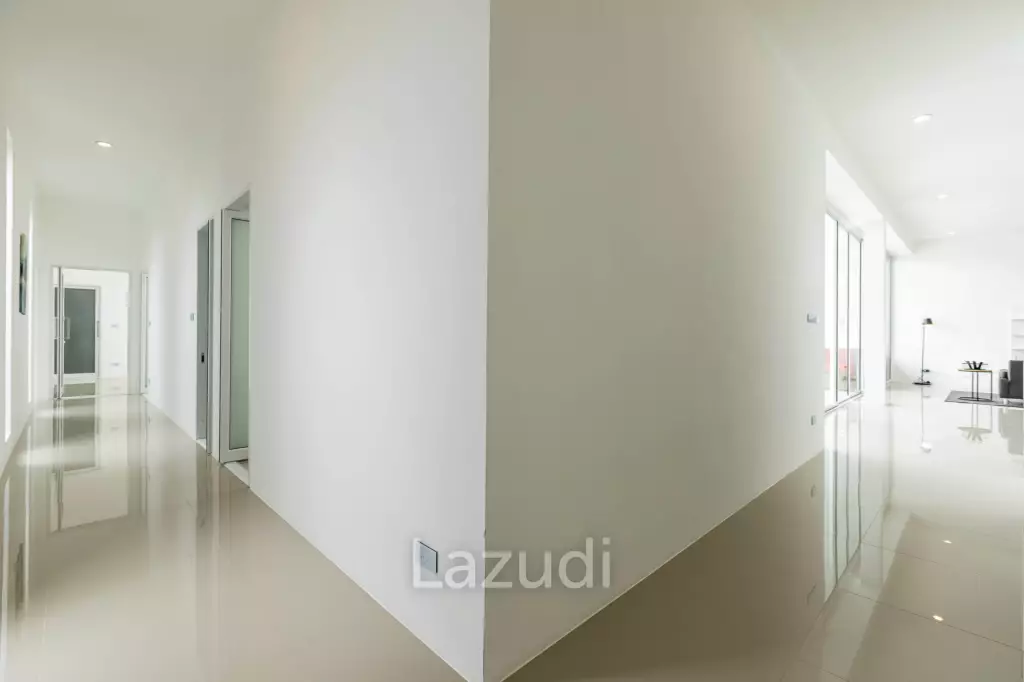 Modern 4 Bedroom Pool Villa (KH-A5)