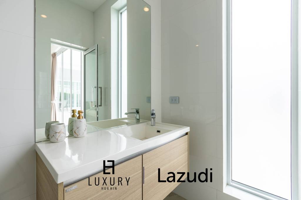 โมเดิร์นพูลวิลล่า 4 ห้องนอน พร้อมดาดฟ้าชมวิว (KH-A5)