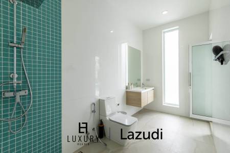 โมเดิร์นพูลวิลล่า 4 ห้องนอน พร้อมดาดฟ้าชมวิว (KH-A5)