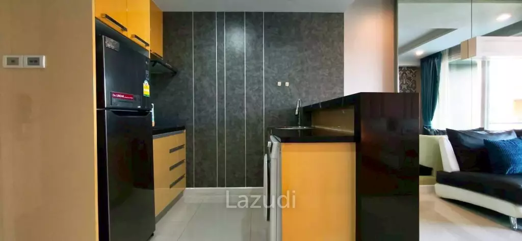 Extremely Spacious 1-Bedroom for Rent at Apus Condominium