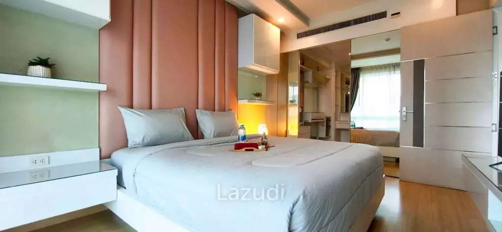 Extremely Spacious 1-Bedroom for Rent at Apus Condominium