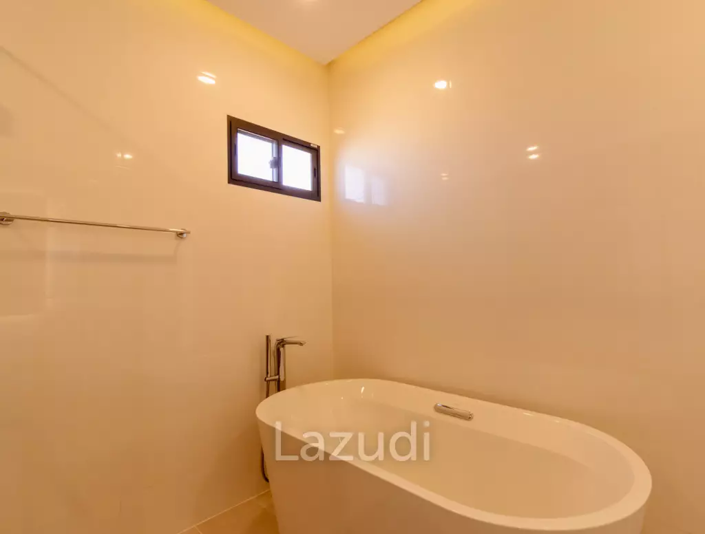 311 sqm pool villa in La Vallee Raintree Residence Hua Hin - Villa Celeste