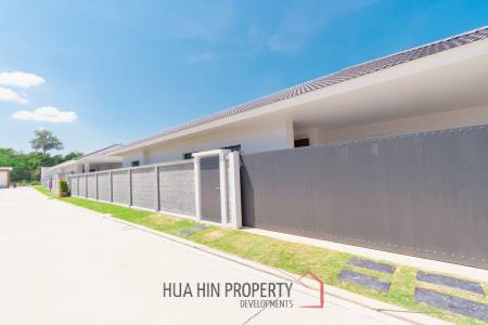 311 sqm pool villa in La Vallee Raintree Residence Hua Hin - Villa Celeste