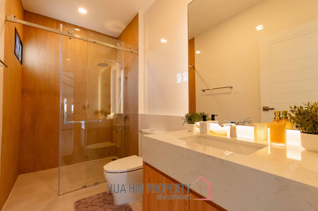 311 sqm pool villa in La Vallee Raintree Residence Hua Hin - Villa Celeste