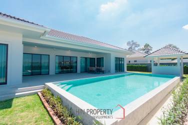 311 sqm pool villa in La Vallee Raintree Residence Hua Hin - Villa Celeste