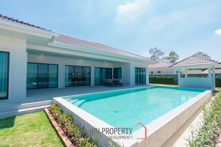 311 sqm pool villa in La Vallee Raintree Residence Hua Hin - Villa Celeste