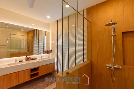 311 sqm pool villa in La Vallee Raintree Residence Hua Hin - Villa Celeste