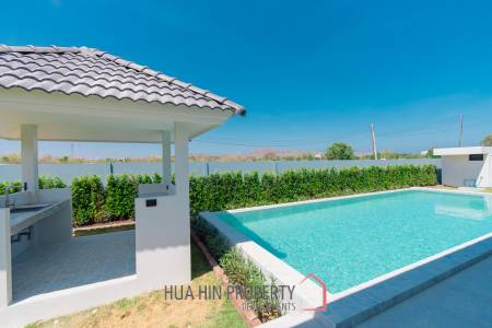 311 sqm pool villa in La Vallee Raintree Residence Hua Hin - Villa Celeste