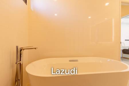 640 ตร.ม 3 เตียง 2 อาบน้ำ วิลล่า For ขาย