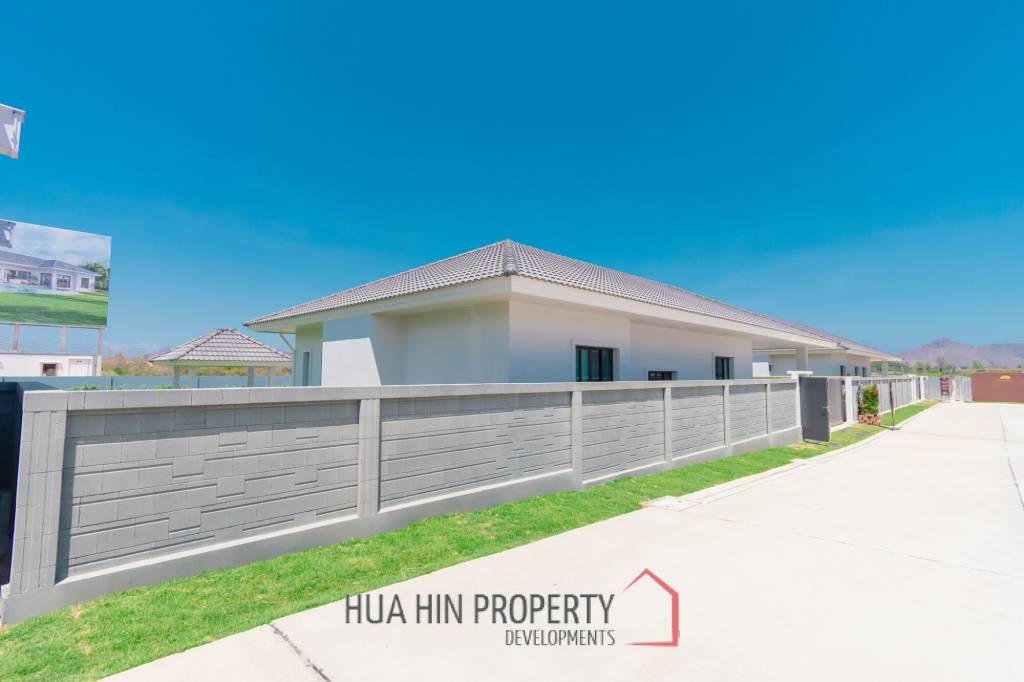 260 sqm modern pool villa in Thap Tai Hua Hin - Villa Serene