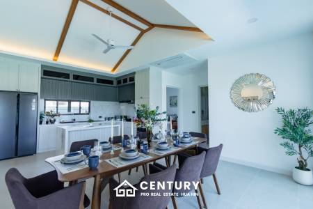 640 ตร.ม 3 เตียง 2 อาบน้ำ วิลล่า For ขาย