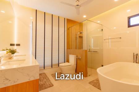 640 ตร.ม 3 เตียง 2 อาบน้ำ วิลล่า For ขาย