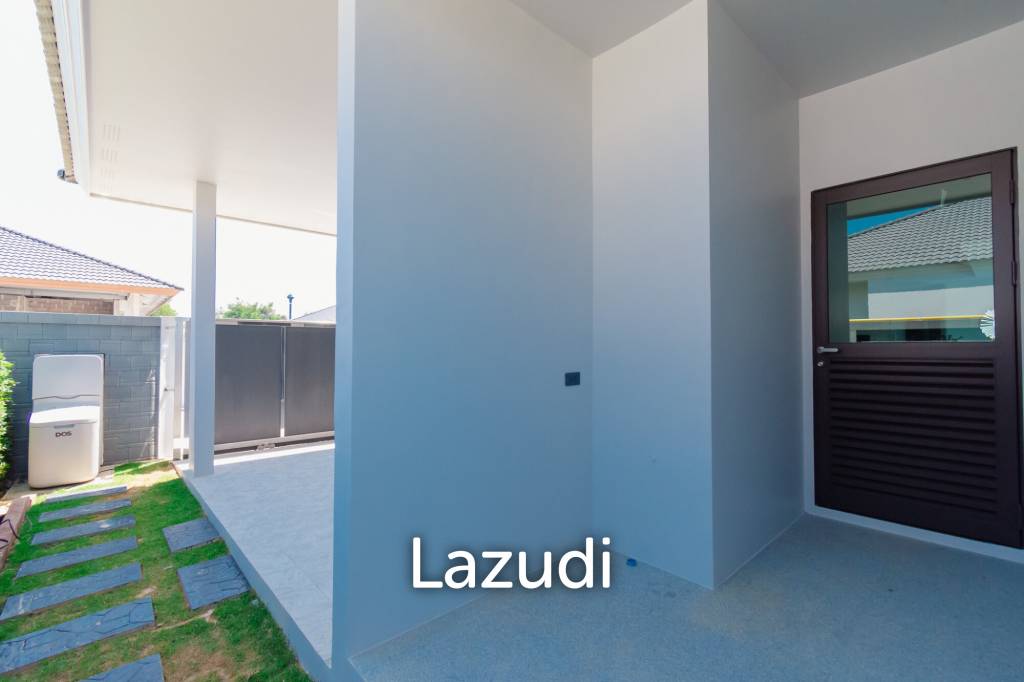 640 ตร.ม 3 เตียง 2 อาบน้ำ วิลล่า For ขาย