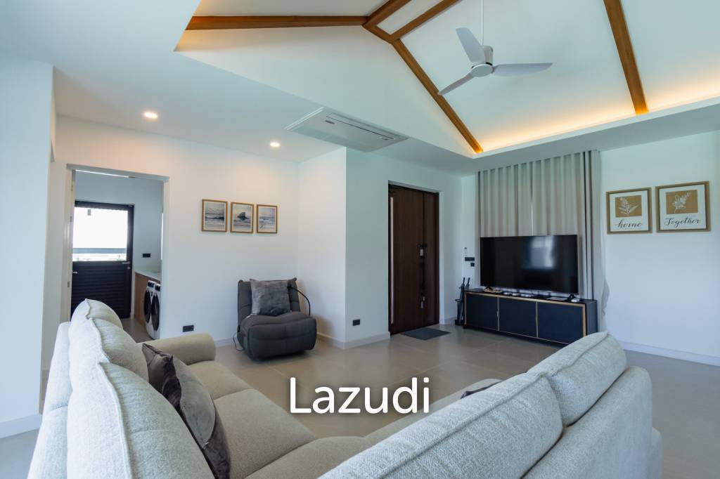 640 ตร.ม 3 เตียง 2 อาบน้ำ วิลล่า For ขาย