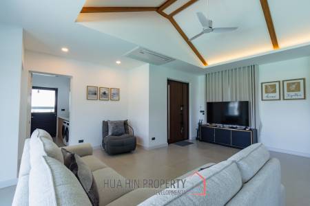 260 sqm modern pool villa in Thap Tai Hua Hin - Villa Serene