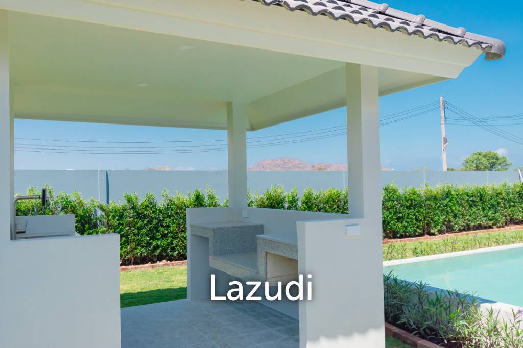 640 ตร.ม 3 เตียง 2 อาบน้ำ วิลล่า For ขาย