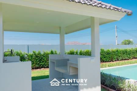 640 ตร.ม 3 เตียง 2 อาบน้ำ วิลล่า For ขาย