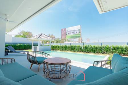 260 sqm modern pool villa in Thap Tai Hua Hin - Villa Serene