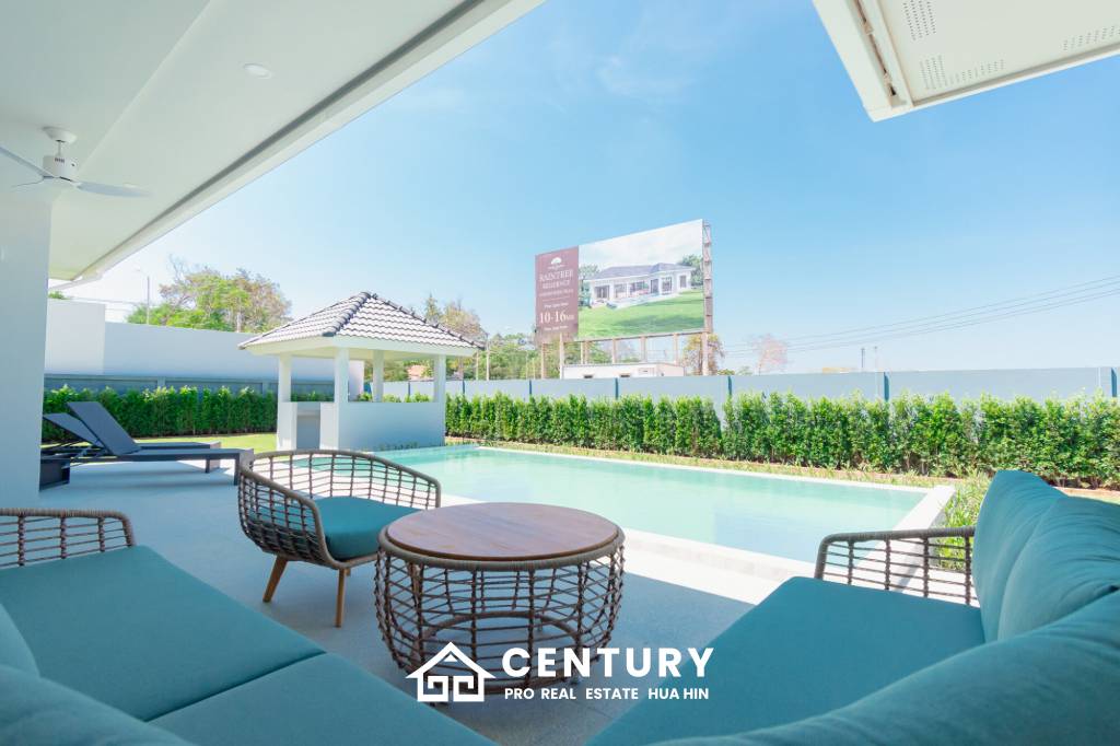 640 ตร.ม 3 เตียง 2 อาบน้ำ วิลล่า For ขาย