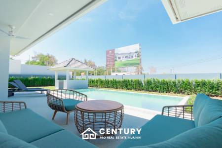 640 ตร.ม 3 เตียง 2 อาบน้ำ วิลล่า For ขาย