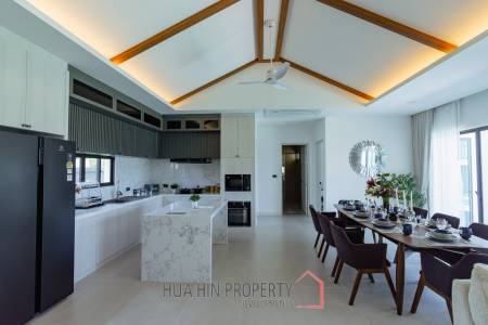 260 sqm modern pool villa in Thap Tai Hua Hin - Villa Serene