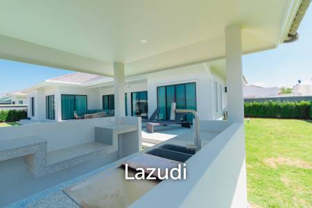 640 ตร.ม 3 เตียง 2 อาบน้ำ วิลล่า For ขาย