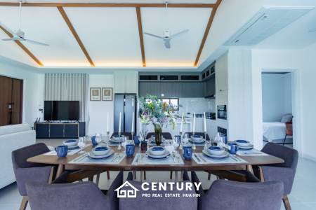 640 ตร.ม 3 เตียง 2 อาบน้ำ วิลล่า For ขาย