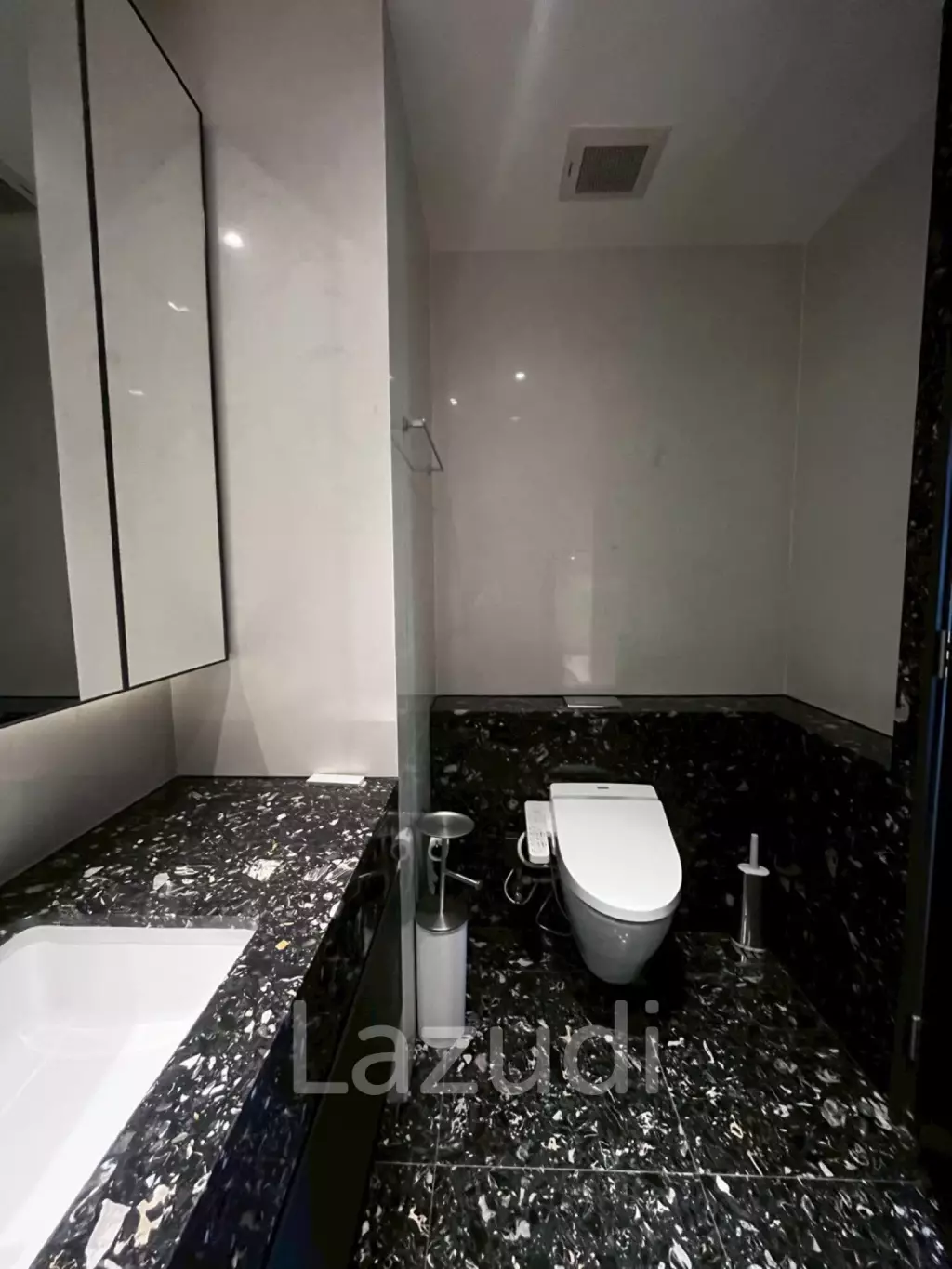 57 sqm 1 Bedroom Condo on 17th Floor at BEATNIQ Sukhumvit 32 Khlong Toei Bangkok