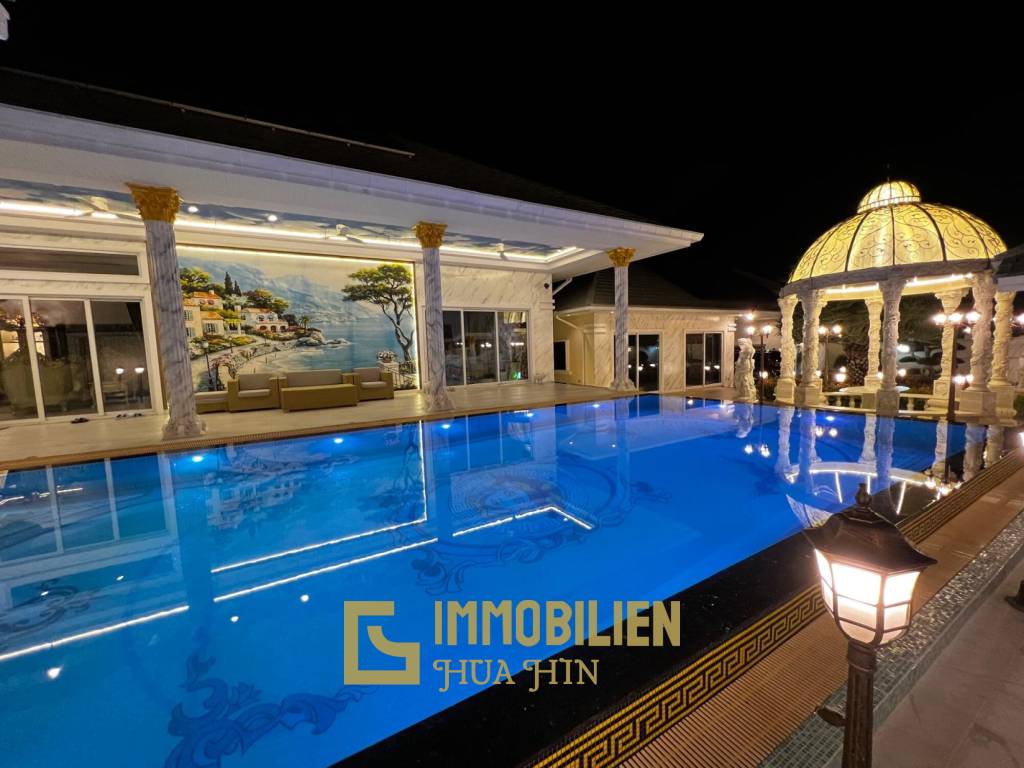 Luxus Villa / moderne Technoligie / 6 Schlafzimmer + 7 Bäder