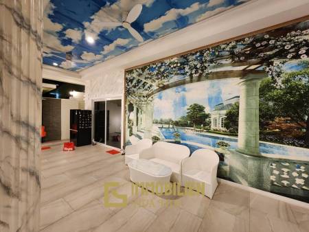 Luxus Villa / moderne Technoligie / 6 Schlafzimmer + 7 Bäder