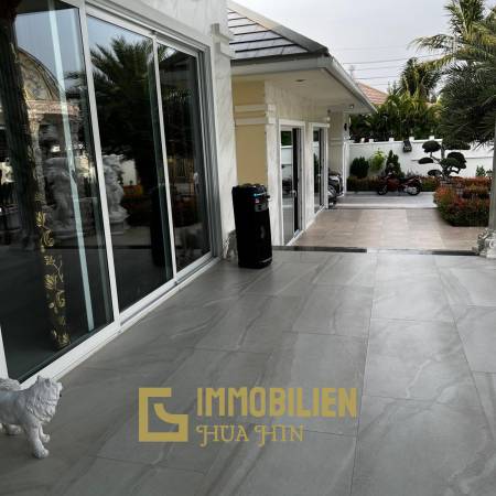 Luxus Villa / moderne Technoligie / 6 Schlafzimmer + 7 Bäder