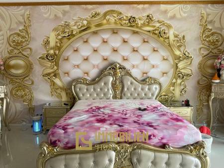 Luxus Villa / moderne Technoligie / 6 Schlafzimmer + 7 Bäder