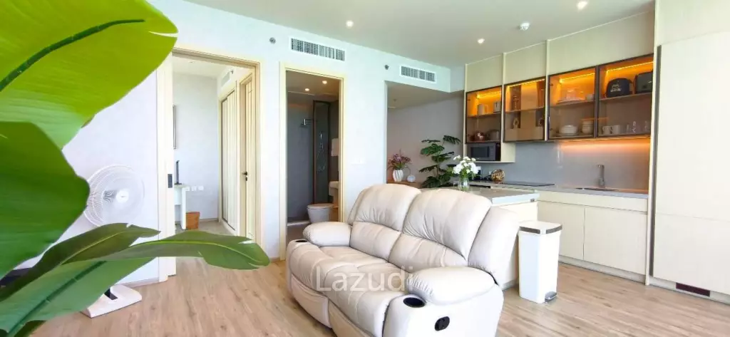 Ultra-Luxury 2BR for Sale AROM Wongamat Pattaya