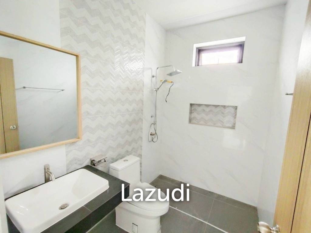 123 sqm Modern Pool Villa for Sale in Hua Hin