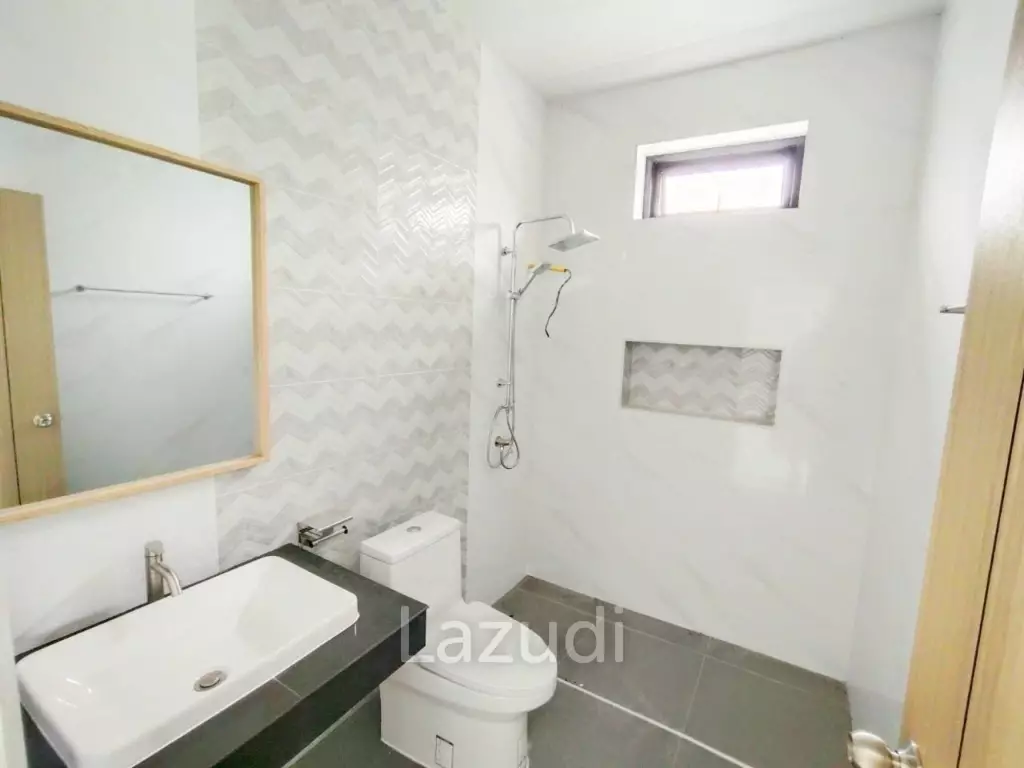 123 sqm Modern Pool Villa for Sale in Hua Hin