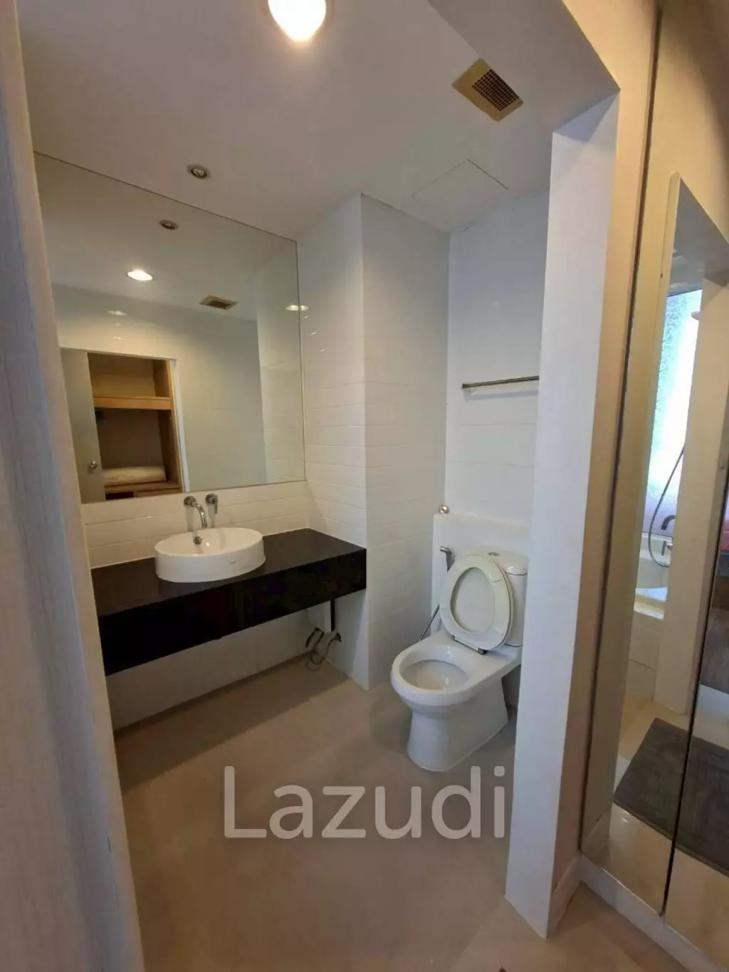 30.5 sqm high floor condo Ideo Mix Sukhumvit 103 Bangna Bangkok