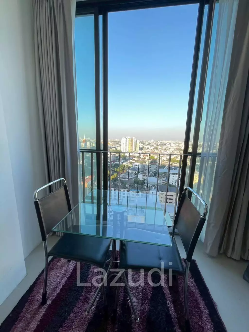 30.5 sqm high floor condo Ideo Mix Sukhumvit 103 Bangna Bangkok