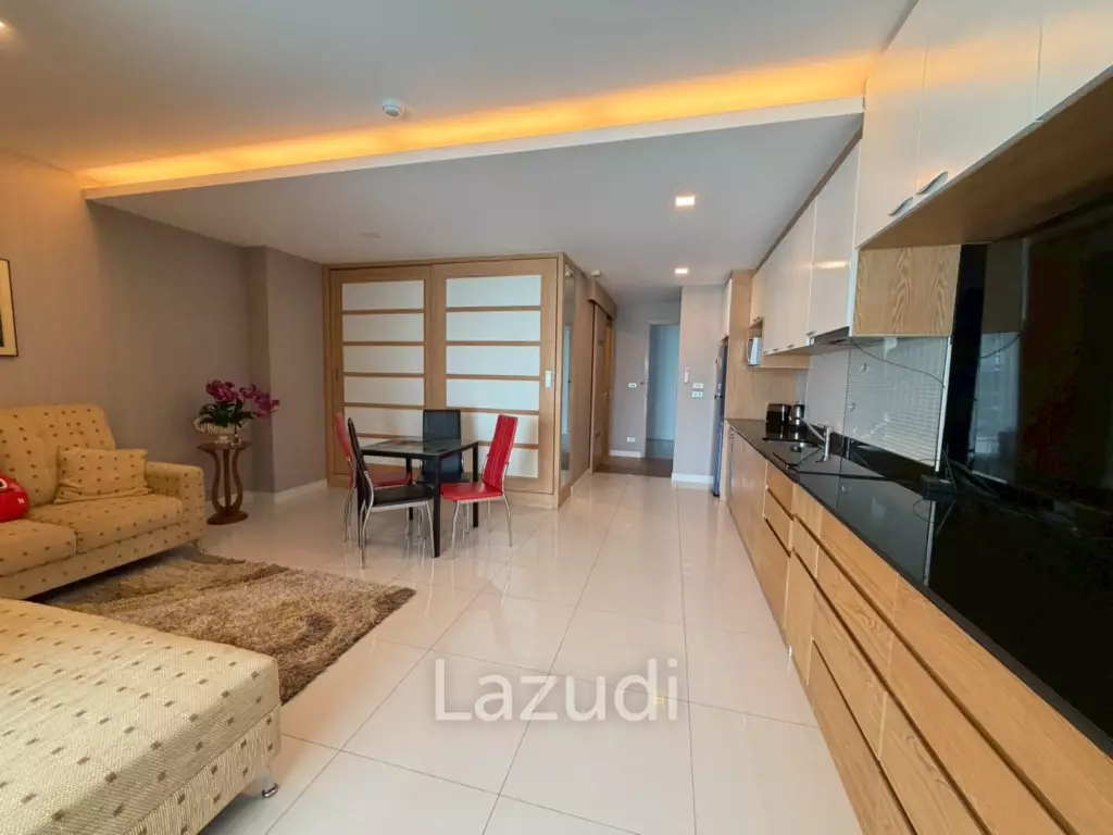 Spacious 1-Bedroom for Rent Beachfront Jomtien Residence