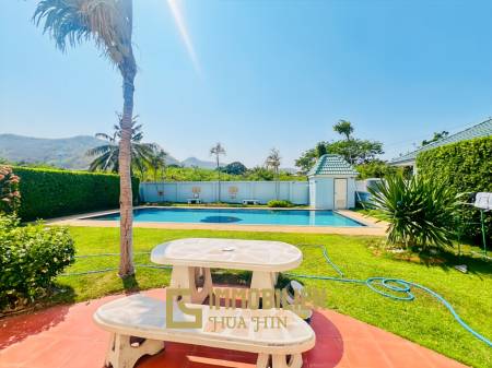 560 Kvm 4 Seng 3 Bad Villa for Salg