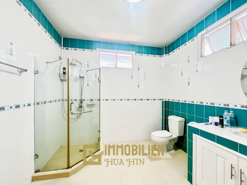 560 Kvm 4 Seng 3 Bad Villa for Salg