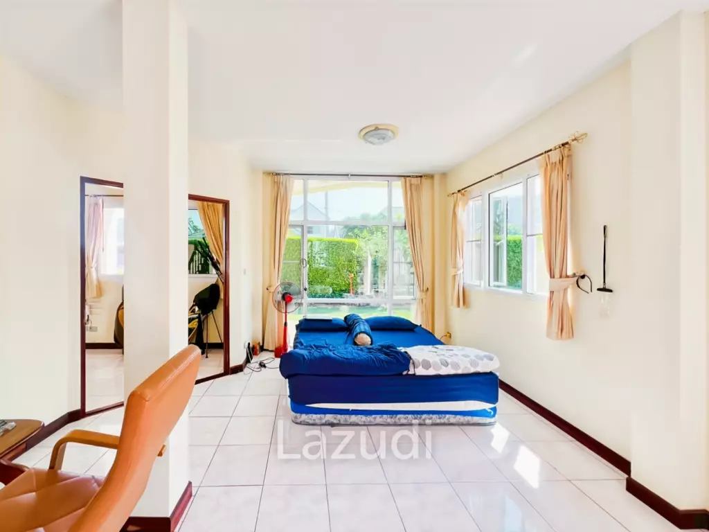 267 sqm 4-Bed Pool Villa in Tropical Hill Hua Hin