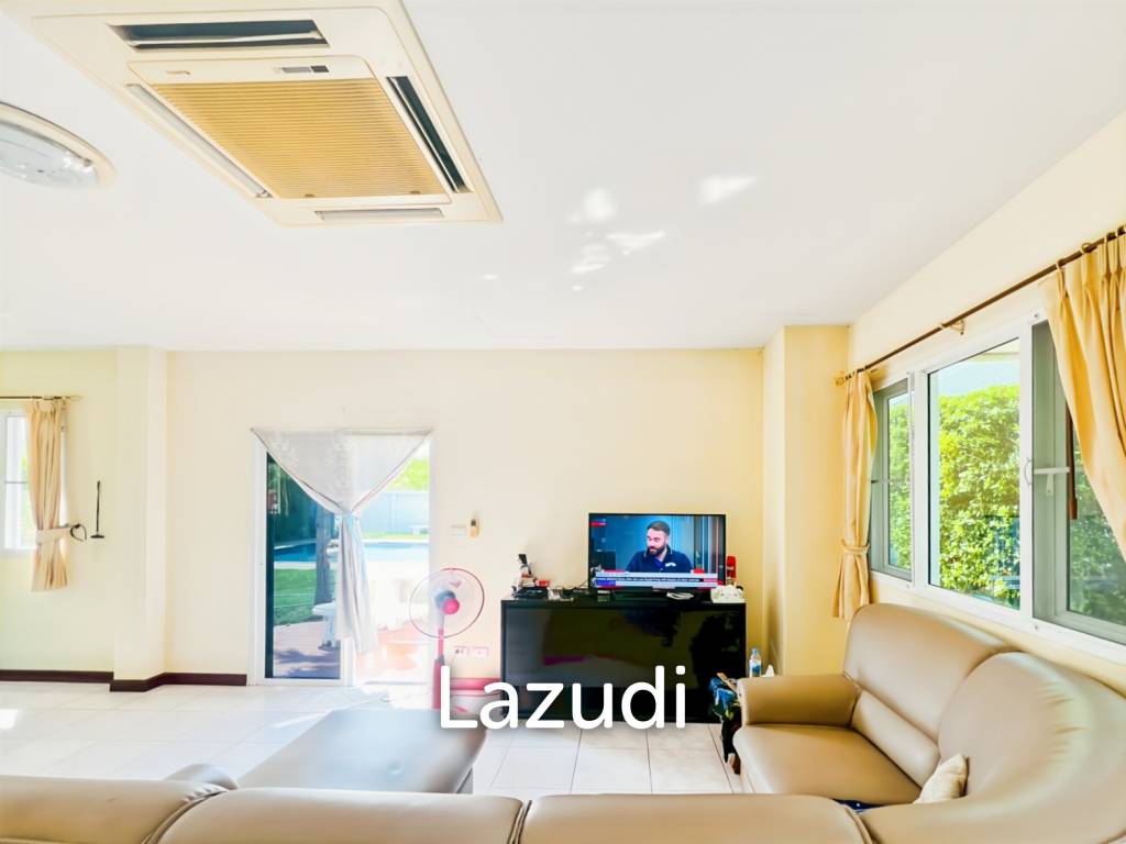 267 sqm 4-Bed Pool Villa in Tropical Hill Hua Hin