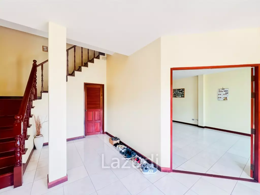 267 sqm 4-Bed Pool Villa in Tropical Hill Hua Hin