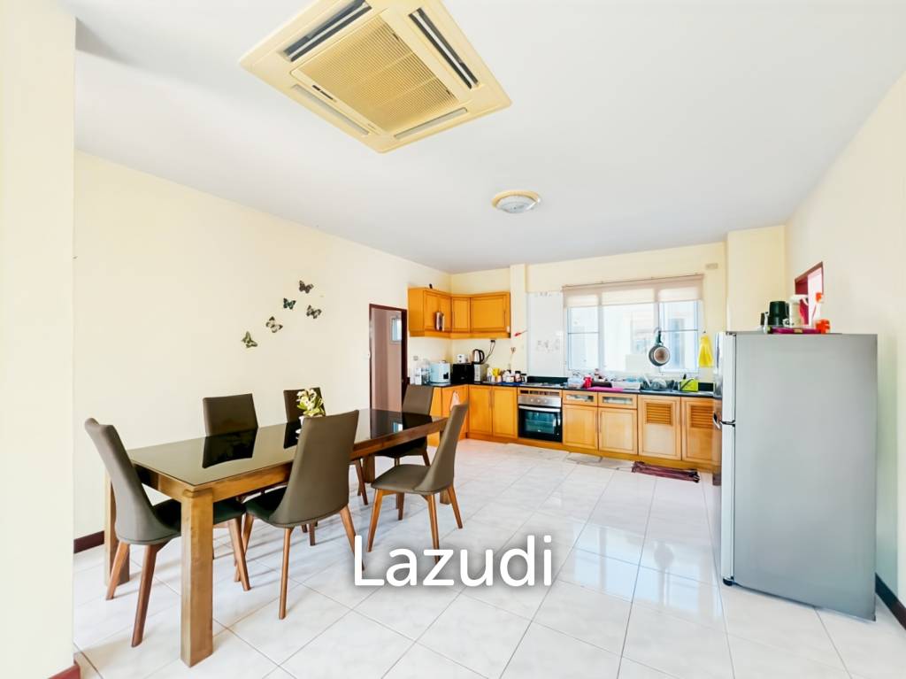 267 sqm 4-Bed Pool Villa in Tropical Hill Hua Hin